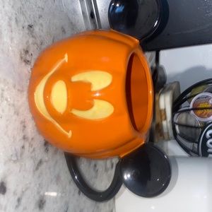 Brand New Mickey Mouse Pumpkin Mug! So adorable, festive! 🤩🎃